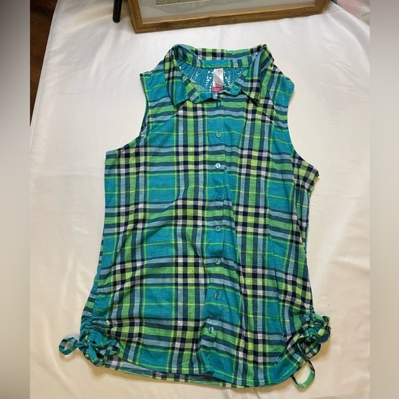 No Boundaries Tops - No Boundaries size XL blue and green plaid button up tankl top